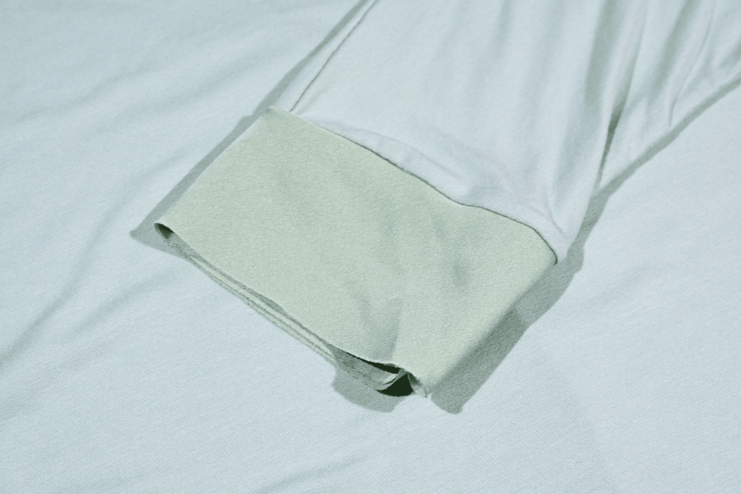T-shirt barchetta maniche 3/4 con dettagli in raso